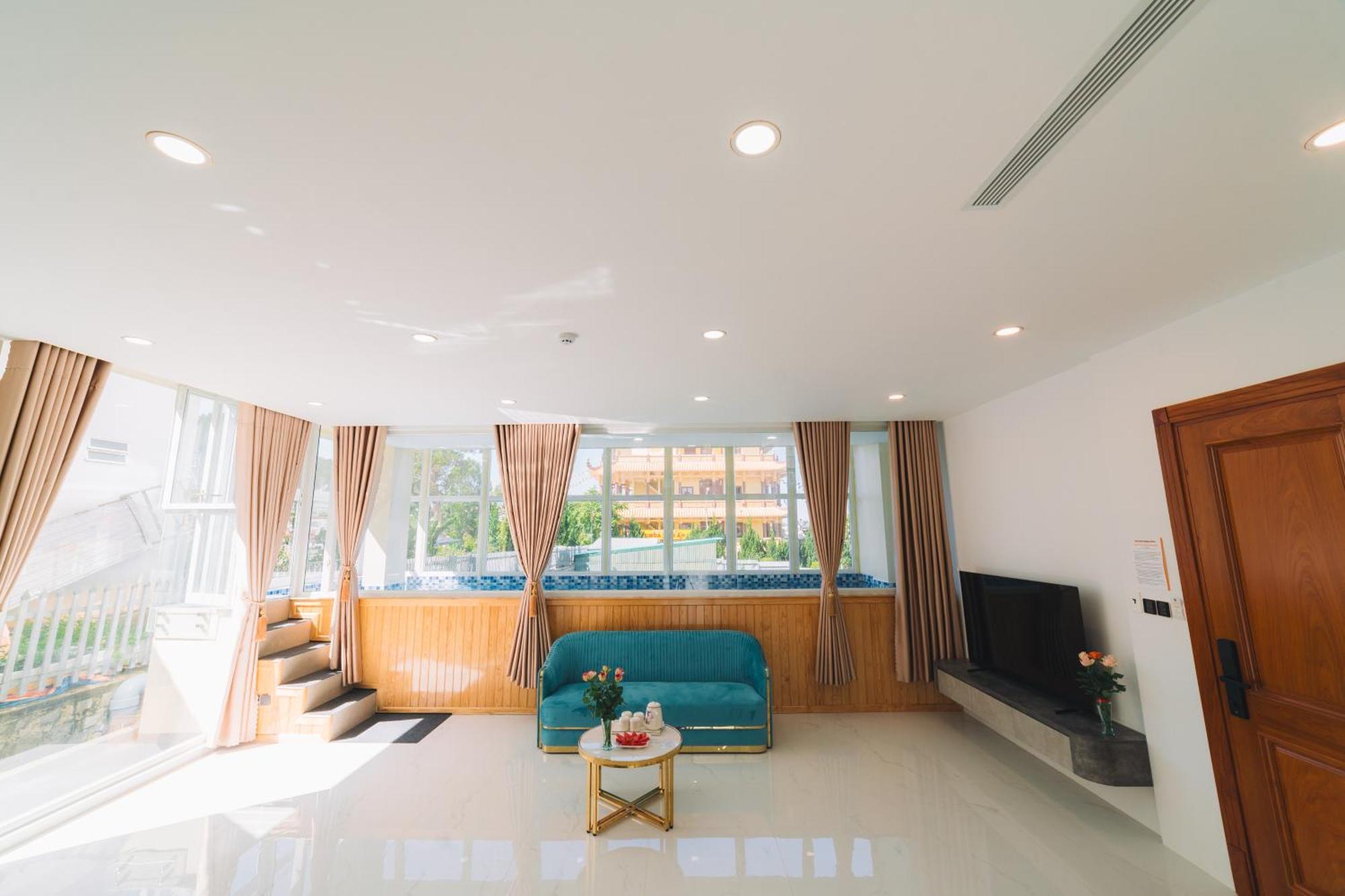 Quy Tai Premium Hotel Dalat Exterior foto